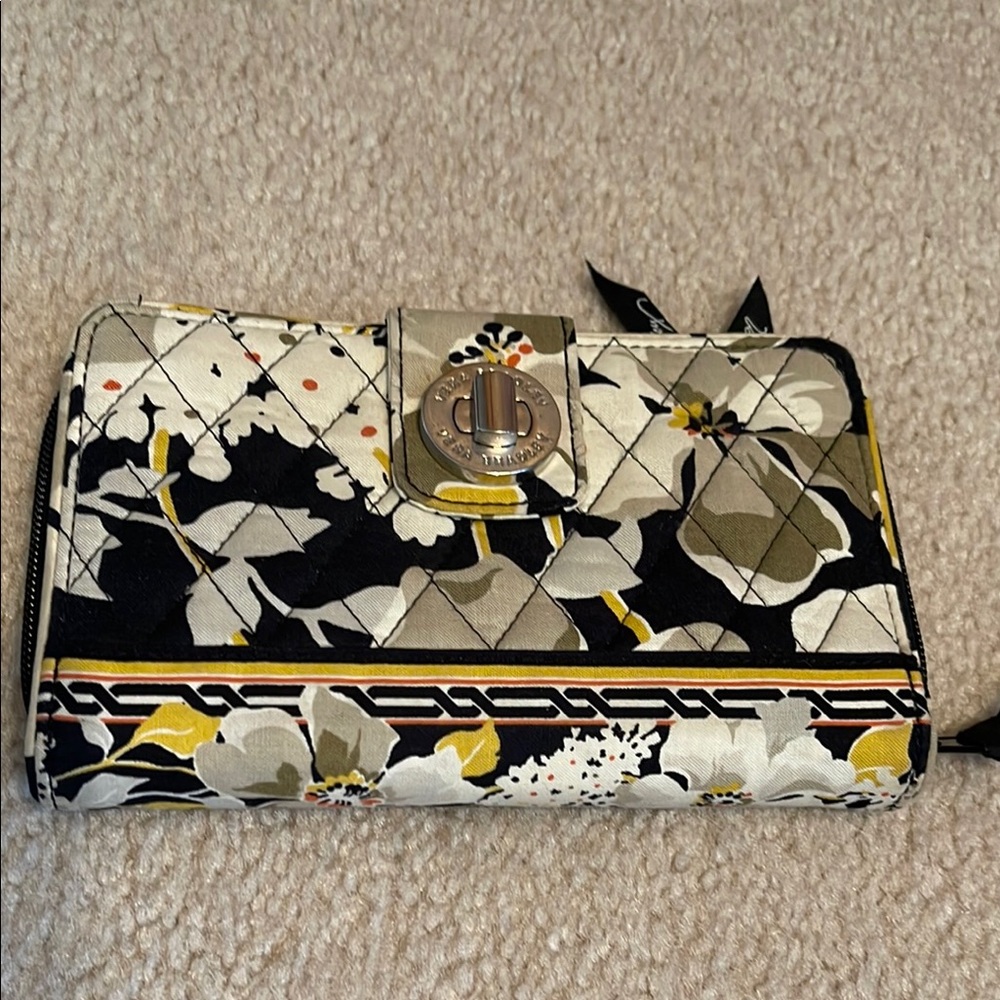 Vera Bradley Turnlock Quilted Women's Wallet